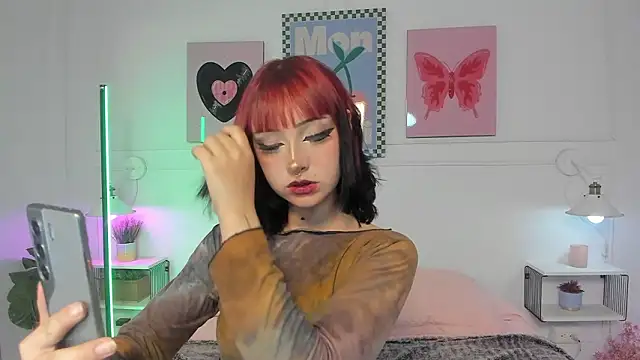 Zoe Lynch  online show from February 27, 2026, 11:32 am