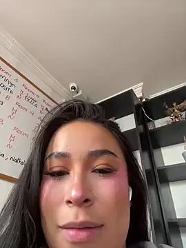 Snapshot of Zoey_thompson chatting on September 22, 2025, 7:31 pm Zoey thompson online show from September 22, 2025, 7:31 pm