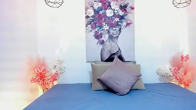 lucyy liiuu online show from November 4, 2025, 1:04 pm