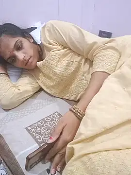 Sofia kuuu online show from November 2, 2025, 11:37 am