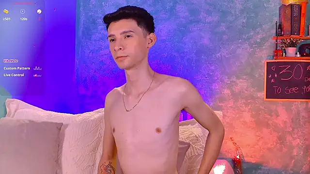 VicenteFerrer online show from September 24, 2025, 1:13 am