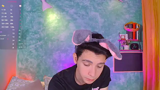 VicenteFerrer online show from November 1, 2025, 2:40 am