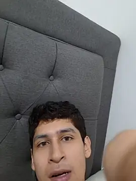 Snapshot of mr_erik_grey chatting on May 8, 2026, 7:23 am mr erik grey online show from May 8, 2026, 7:23 am