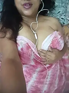 Snapshot of sweet_jenni chatting on July 14, 2026, 5:01 am sweet jenni online show from July 14, 2026, 5:01 am
