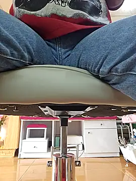 Snapshot of Nail_Yummy chatting on November 23, 2025, 4:00 am Nail Yummy online show from November 23, 2025, 4:00 am