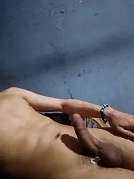 Snapshot of AnthonyDida chatting on April 10, 2026, 10:06 pm AnthonyDida online show from April 10, 2026, 10:06 pm