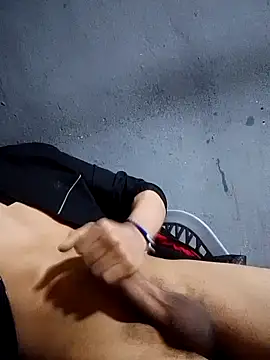 Snapshot of AnthonyDida chatting on April 2, 2026, 8:48 pm AnthonyDida online show from April 2, 2026, 8:48 pm