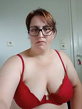 Snapshot of Fformesx chatting on June 20, 2026, 2:00 pm Fformesx online show from June 20, 2026, 2:00 pm