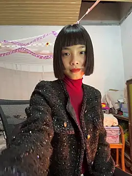 Snapshot of andymi1 chatting on December 16, 2025, 2:32 pm andymi1 online show from December 16, 2025, 2:32 pm