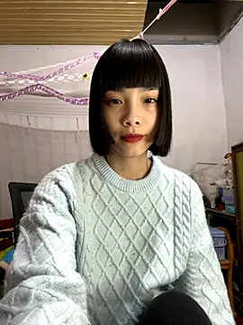 Snapshot of andymi1 chatting on November 4, 2025, 11:58 am andymi1 online show from November 4, 2025, 11:58 am