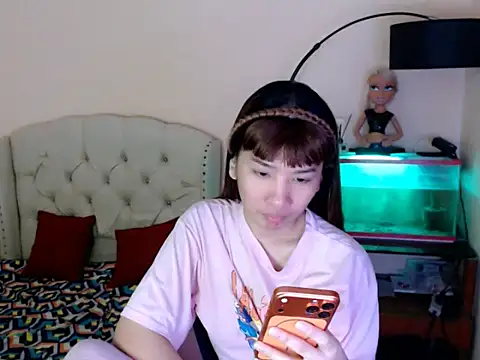 ShantalFoxxy  online show from February 7, 2026, 1:24 am