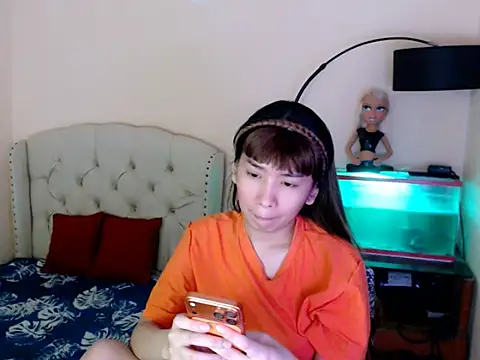 ShantalFoxxy  online show from March 20, 2026, 12:50 pm