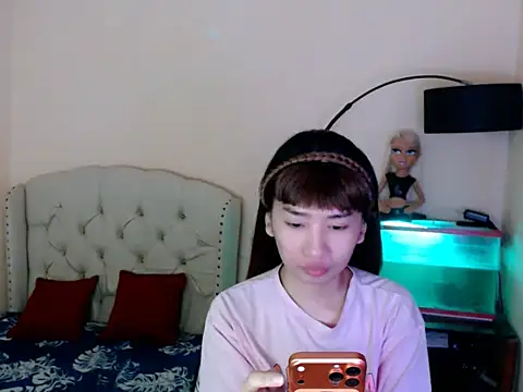 ShantalFoxxy  online show from March 25, 2026, 7:52 am