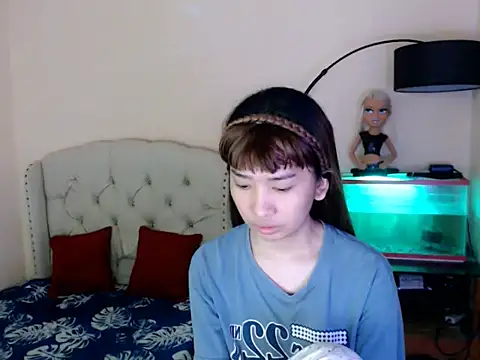 ShantalFoxxy  online show from March 2, 2026, 12:22 am