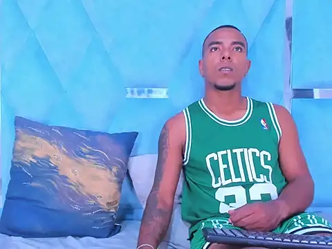 Snapshot of DaylesAndHarry chatting on September 19, 2025, 1:15 pm DaylesAndHarry online show from September 19, 2025, 1:15 pm