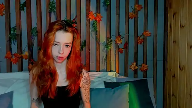 Snapshot of Lori_Williams chatting on December 16, 2025, 1:10 am Lori Williams online show from December 16, 2025, 1:10 am