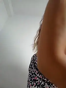 airamoon online show from April 20, 2026, 5:36 pm