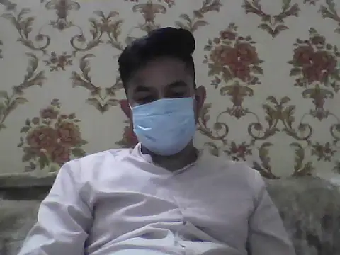 Snapshot of NIVAN_7251 chatting on November 12, 2025, 1:37 pm NIVAN 7251 online show from November 12, 2025, 1:37 pm