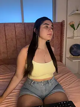 salomecute21 online show from February 2, 2026, 11:20 am