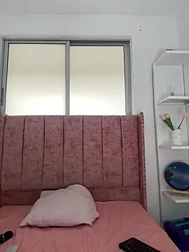 salomecute21 online show from March 20, 2026, 11:22 am