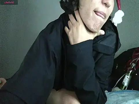 Natzu Choi online show from November 3, 2025, 8:29 am