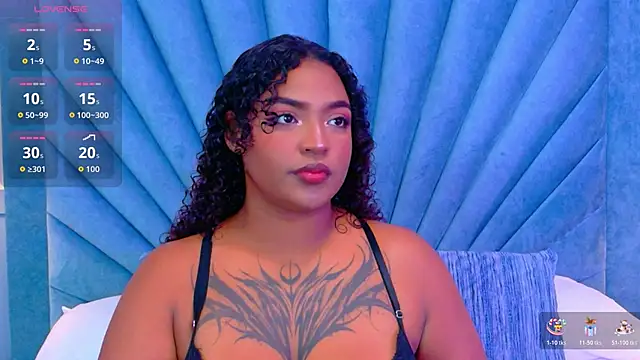 Cristal-Jonnes online show from October 28, 2025, 4:35 am