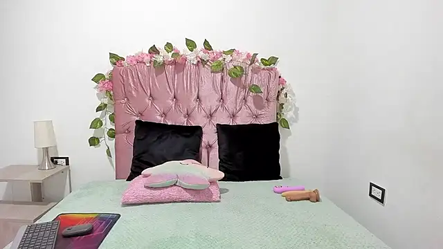 Snapshot of ivy_moon05 chatting on October 20, 2025, 4:29 pm ivy moon05 online show from October 20, 2025, 4:29 pm