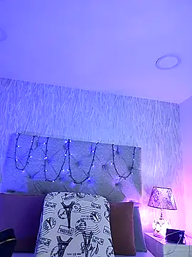 Snapshot of Pamelamiler__ chatting on October 25, 2025, 11:53 am Pamelamiler online show from October 25, 2025, 11:53 am