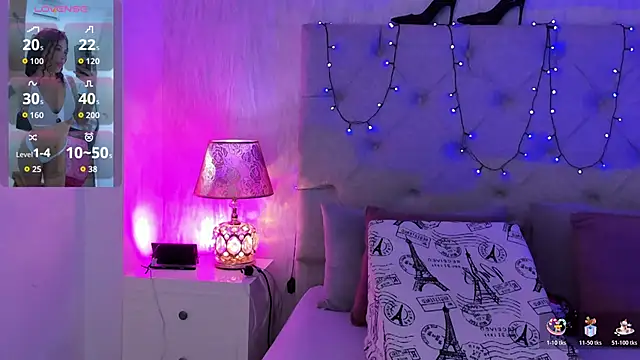 Snapshot of Pamelamiler__ chatting on December 4, 2025, 1:43 pm Pamelamiler online show from December 4, 2025, 1:43 pm