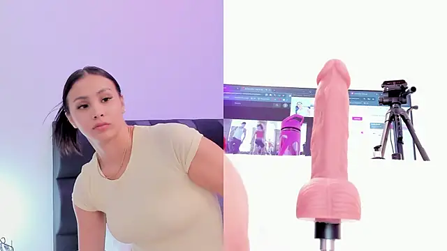 maily zanss online show from April 15, 2026, 7:40 pm