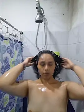 Snapshot of lila_kitty81 chatting on November 7, 2025, 5:39 pm lila kitty81 online show from November 7, 2025, 5:39 pm