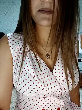 Viola3102 online show from October 18, 2025, 4:42 pm