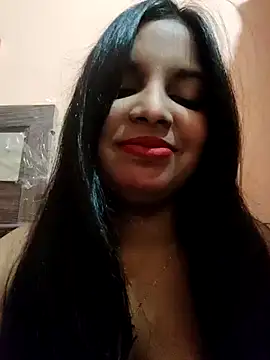 Snapshot of Maahhii_2 chatting on December 14, 2025, 6:46 pm Maahhii 2 online show from December 14, 2025, 6:46 pm