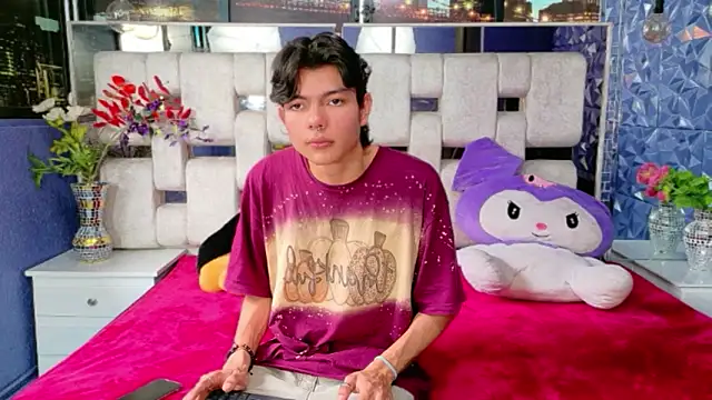 Snapshot of alandelrey57 chatting on March 3, 2026, 2:35 pm alandelrey57 online show from March 3, 2026, 2:35 pm