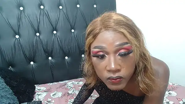 Snapshot of Lsnickykhanyile chatting on September 26, 2025, 7:32 pm Lsnickykhanyile online show from September 26, 2025, 7:32 pm