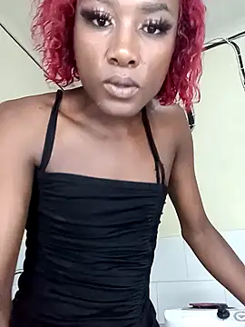 Snapshot of Lsnickykhanyile chatting on September 25, 2025, 8:09 am Lsnickykhanyile online show from September 25, 2025, 8:09 am