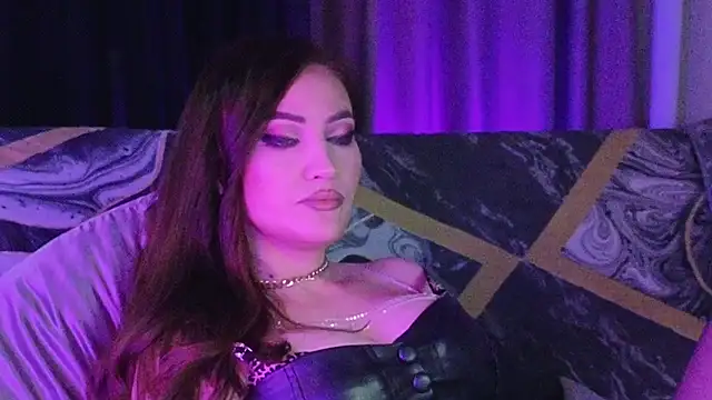 Snapshot of AliceJameson chatting on September 10, 2025, 9:25 pm AliceJameson online show from September 10, 2025, 9:25 pm