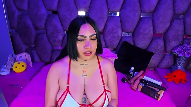 nikky latin online show from October 9, 2025, 3:51 am