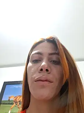 Snapshot of Elianasuarezz chatting on July 19, 2026, 3:20 pm Elianasuarezz online show from July 19, 2026, 3:20 pm