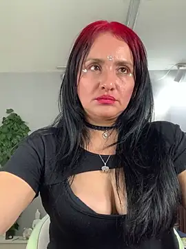 Snapshot of kataleya_29 chatting on December 13, 2025, 8:04 pm kataleya 29 online show from December 13, 2025, 8:04 pm