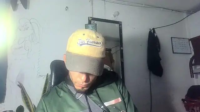 Snapshot of yourskinnybooy chatting on November 11, 2025, 10:47 pm yourskinnybooy online show from November 11, 2025, 10:47 pm