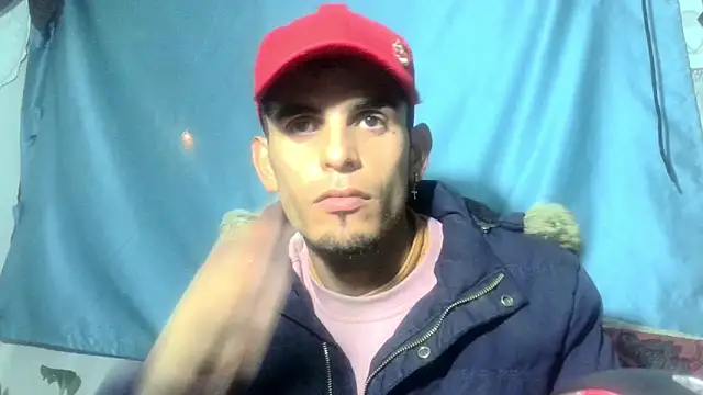 Snapshot of yourskinnybooy chatting on September 13, 2025, 12:21 am yourskinnybooy online show from September 13, 2025, 12:21 am