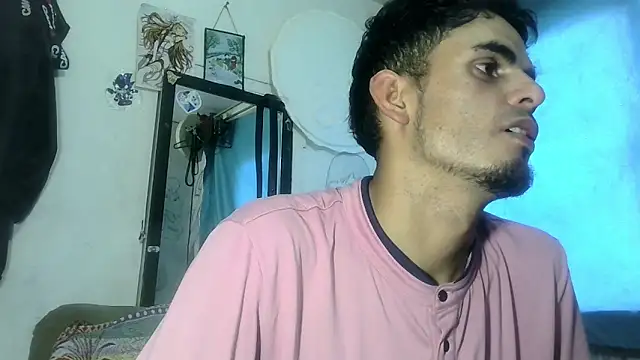 Snapshot of yourskinnybooy chatting on September 19, 2025, 8:35 pm yourskinnybooy online show from September 19, 2025, 8:35 pm