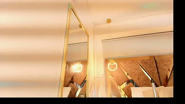 zarah andrew   online show from November 11, 2025, 12:11 pm