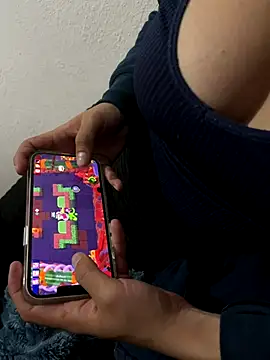 Barrx0018 online show from January 6, 2026, 9:35 am