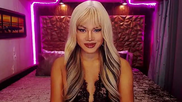 Snapshot of YllanaAltheaXxX chatting on November 2, 2025, 4:28 am YllanaAltheaXxX online show from November 2, 2025, 4:28 am