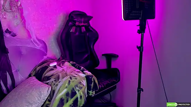 Snapshot of WilliamDyson chatting on October 29, 2025, 4:44 am WilliamDyson online show from October 29, 2025, 4:44 am