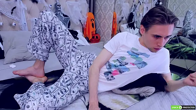 Snapshot of WilliamDyson chatting on October 27, 2025, 3:29 am WilliamDyson online show from October 27, 2025, 3:29 am