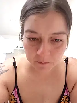 Fernandar2025 online show from March 14, 2026, 6:03 pm