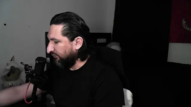 Snapshot of DevilPup75_ chatting on May 19, 2026, 8:32 am DevilPup75 online show from May 19, 2026, 8:32 am